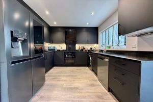 Kitchen- click for photo gallery